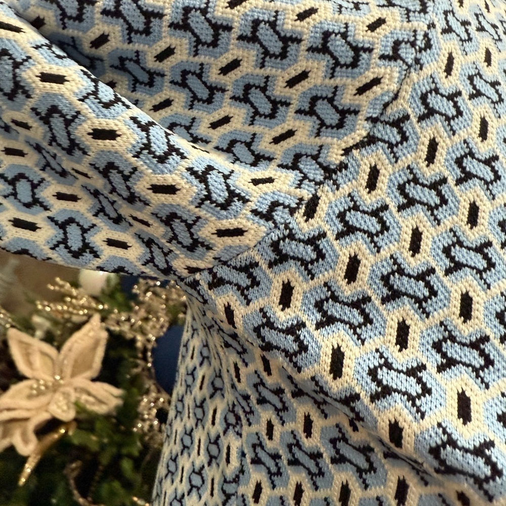 Zara Black and Blue Patterned Knit Top - Picture 11 of 11